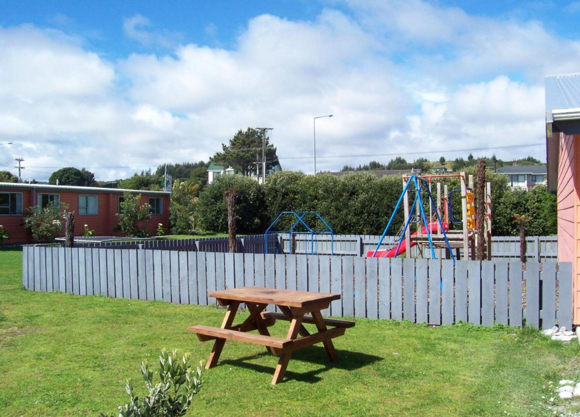 Kiwi & Holiday park