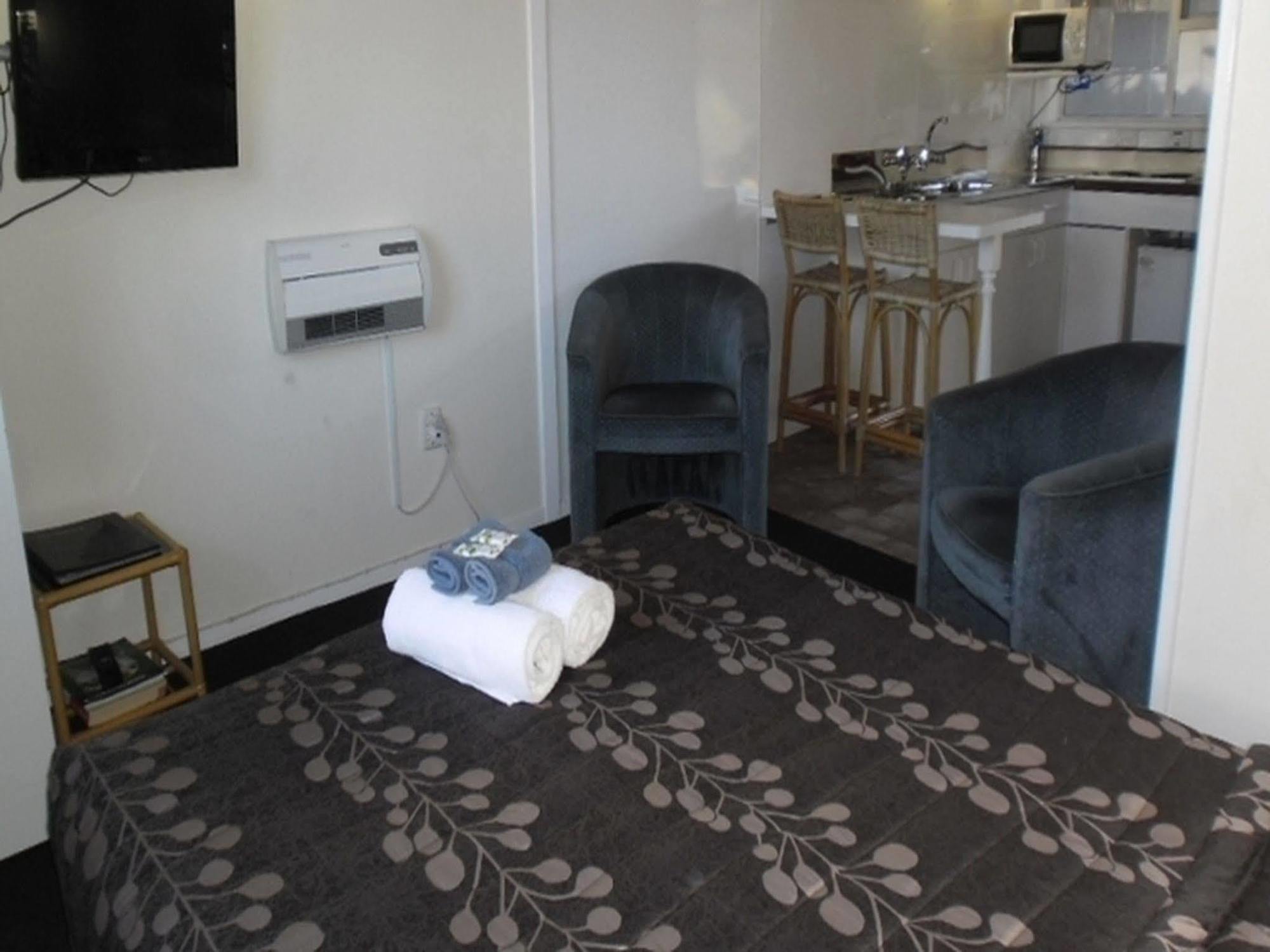 Kiwi & 3* Greymouth